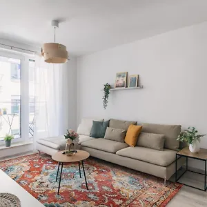  Apartamento Corvin With Balcony And Ac Hungría